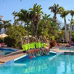 Park Club Europe - Отель 3*